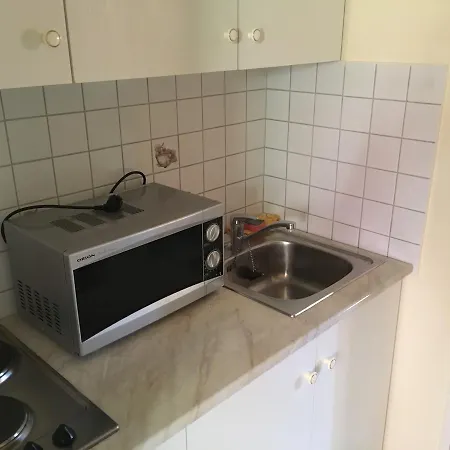 Komaromy Apartman *
