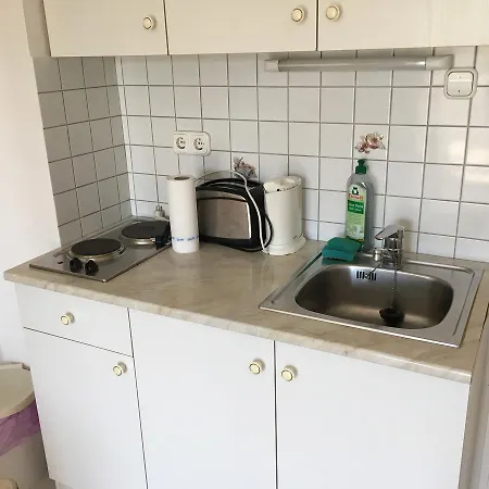 Komaromy Apartman Apartment *