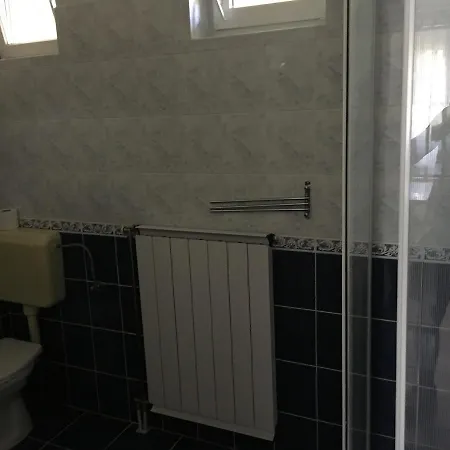 Komaromy Apartman Apartment Gyenesdiás