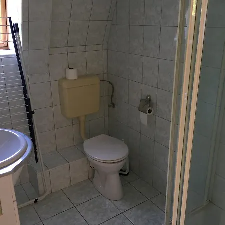 Apartment Komaromy Apartman Gyenesdiás